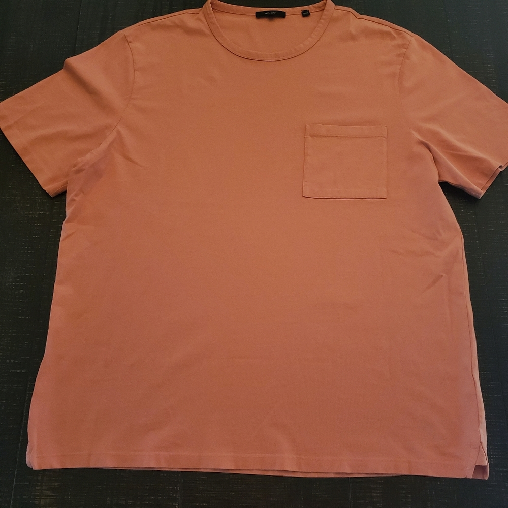 Vince sold pocket T